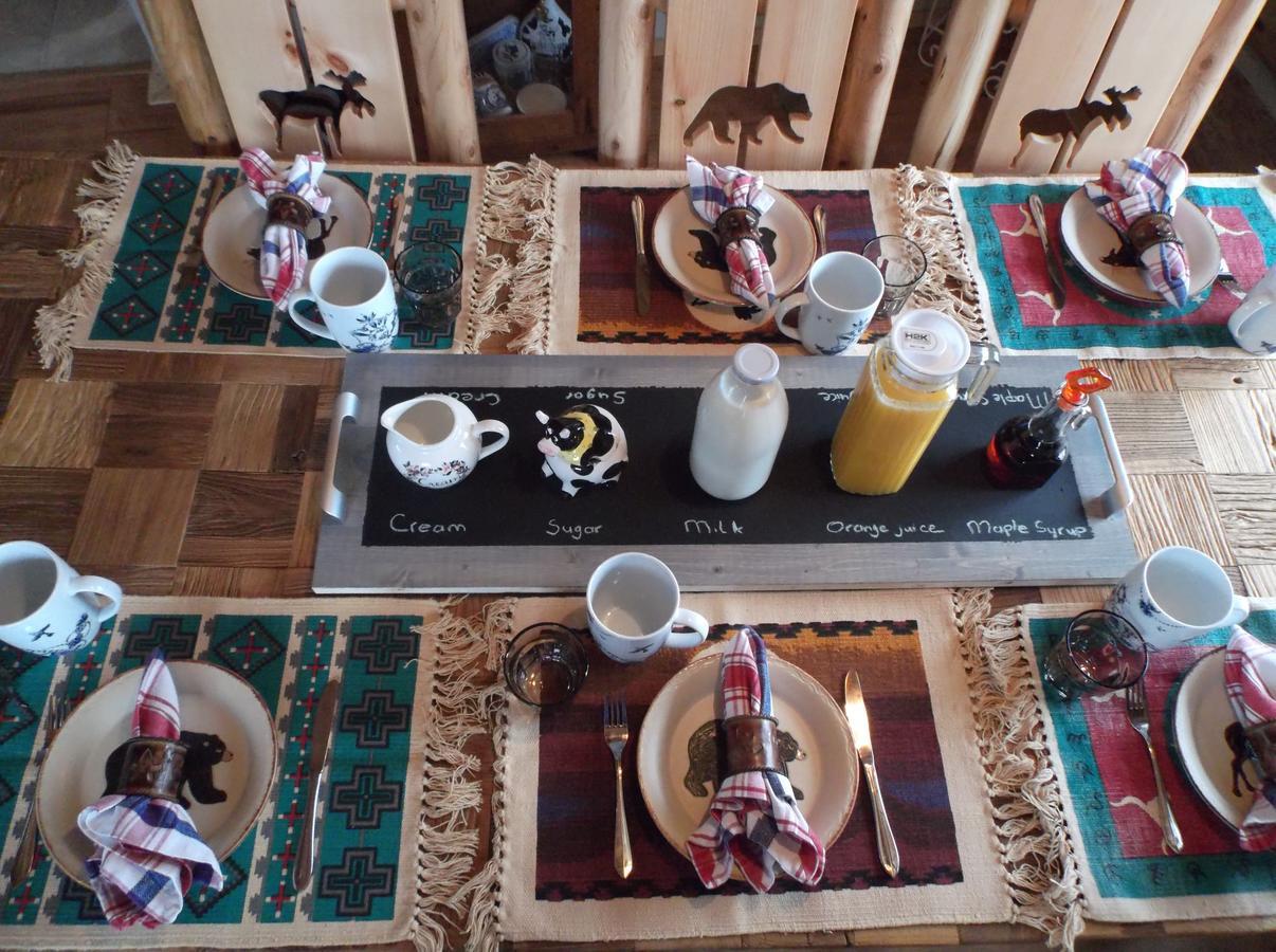 Bed And Breakfast Comfy & Cozy Huntsville Bagian luar foto